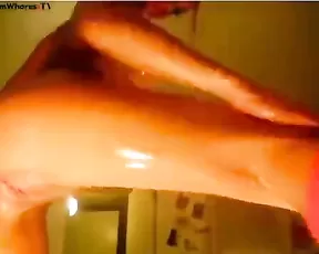 Dude gets a ride from the creamiest babe ever
