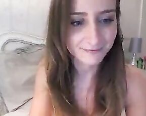 Sarah_Louise_ naked girl in bed webcam show