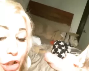 Kiss_monroe milf sexy blonde make hot blowjob private show