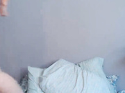 Marymoody young girl in bed hot play with vibrator to clit webcam show