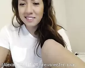 AlexaPond nice teen in free webcam show