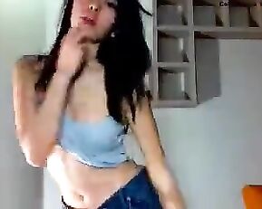 Sweet teen brunette dancing in free webcam show