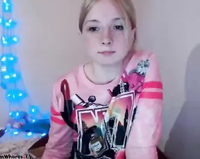 Laramilly tasty blonde free teasing webcam show