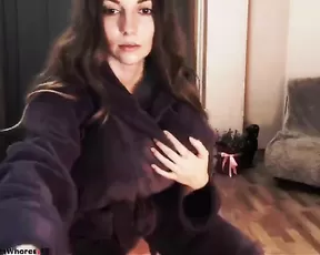Beauty slim girl play with ohmibod webcam show