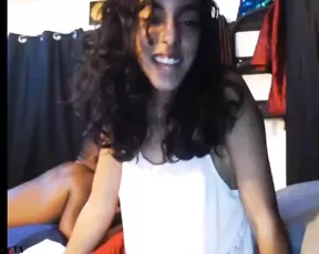 Amateur slut playing with her pussy