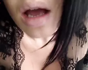 Elke the Stallion black robe Twerk