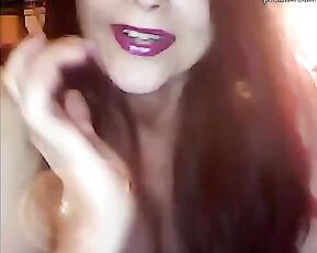 Juicy girl teasing her hairy pussy webcam show