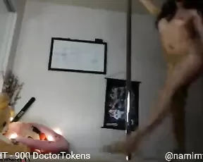 A teen blonde spreads her cunt and gets off on camera