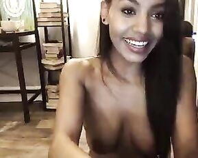 Uhura latina teen rubbing her clit in live xxx webcam show