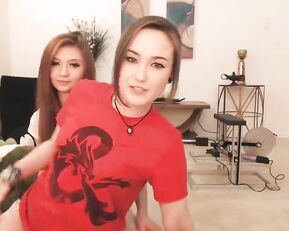 Birdylovesit sexy teen in fun free webcam show