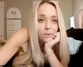 Tasty naked blonde riding fucktoy webcam show