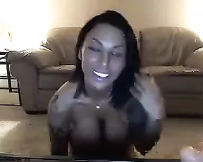 kiki kummings plays with her balloons and rides a toy