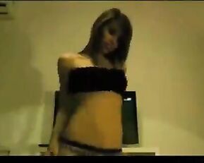 Beauty slim teen dancing erotic webcam show