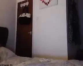 Blond Camgirl Playing With Pussy An Ass Hole