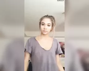 Beautiful teen blonde show her face webcam show