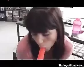 Hot brunette and a nice cumshot