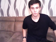 So pretty brunette wife make a hell of a blowjob friday night in home,enjoy