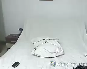 deliadance sexy milf play with her wet pussy webcam show