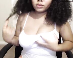 Fat passion latina girl play with dildo webcam show