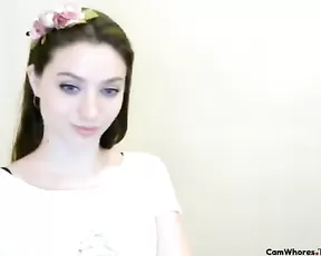 Sweet and sexy teen show her face webcam show