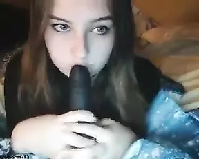 Juicy sweet teen teasing ass webcam show