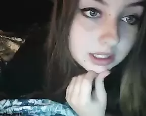 Juicy sweet teen teasing ass webcam show