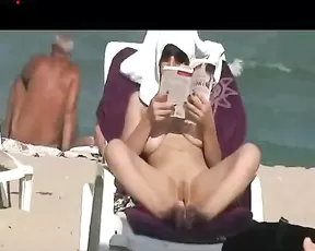 Naked sexy girls on the beach webcam show