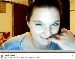 Sugarlinchen milf show her face free webcam show