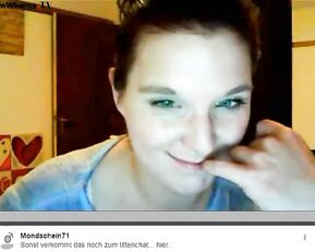 Sugarlinchen milf show her face free webcam show