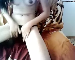 sady_sady teen brunette show nude tits webcam show