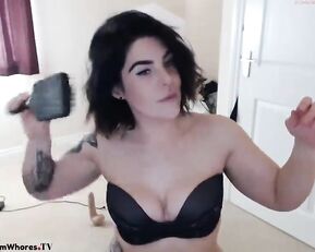 Tasty tattoo brunette milf riding dildo webcam show