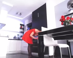 Chick in stockings gets fucked in the woods