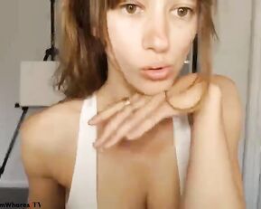 So pretty brunette female make a great webcam sex fun my friends,enjoy